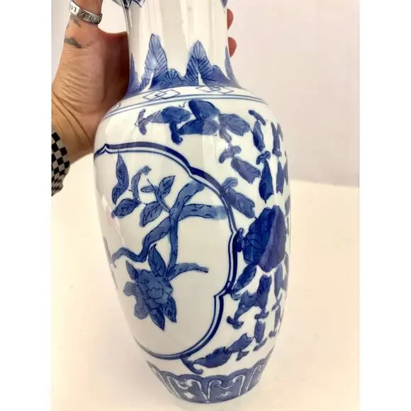 Blue & White Chinese Porcelain Vase with Floral & Bird Design‎ 11.75" - Picture 11 of 14
